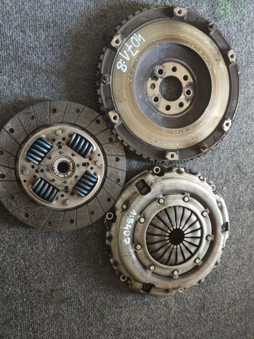 Sprzęgło tarcza docisk koło pasowe Peugeot 407 r 2005 1,8 benzyna