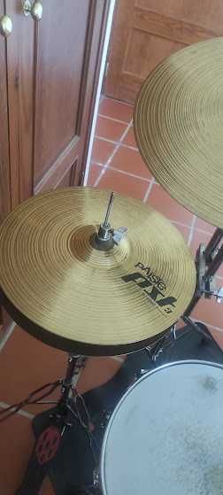 Bateria Acústica, Suportes e Pratos