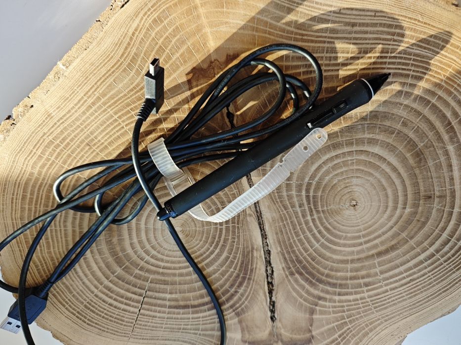 Графічний планшет Wacom Intuos 5 touch М (PTH-650)