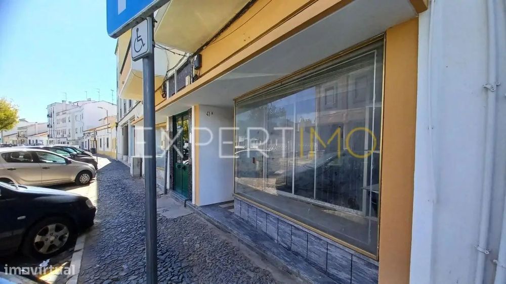 2 Espaços comerciais com possibilidade de habitação - Beja