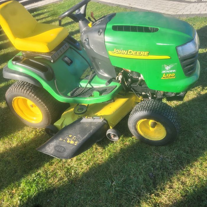 Kosiarka traktorek John Deere l120