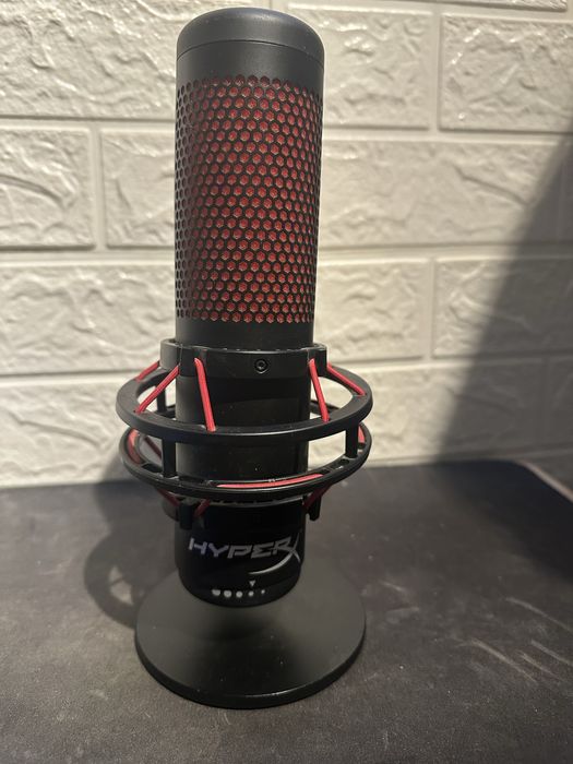 Mikrofon hyperx.