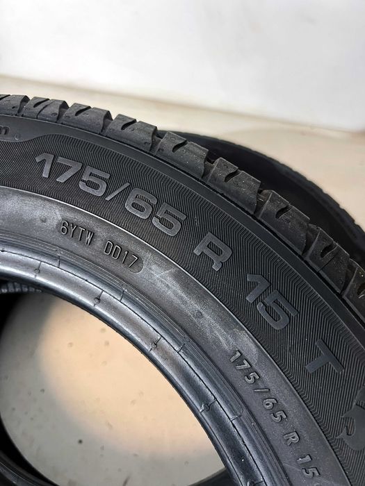 Pneus Uniroyal RainExpert 3 - 175/65/15 - Como NOVOS