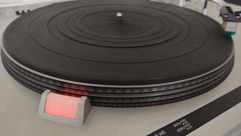 Toca-discos Technics SL-B2