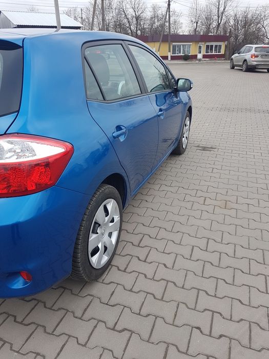 Продам  Toyota Auris