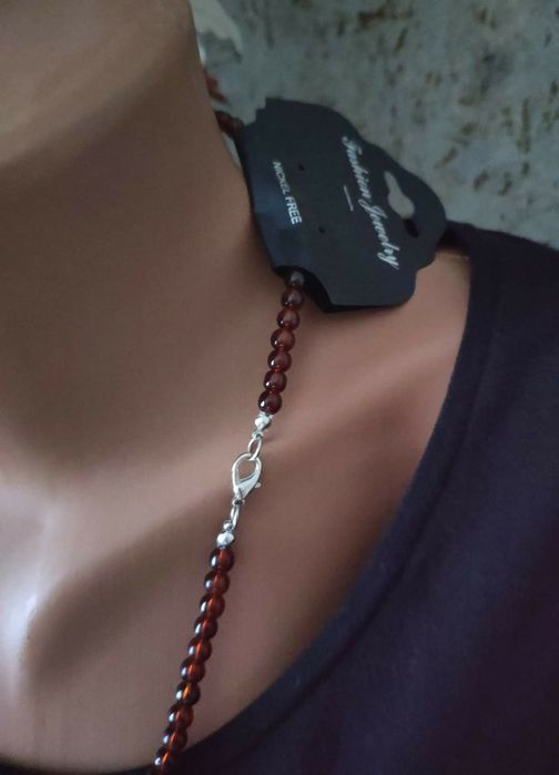 Женские бусы , колье , украшение.