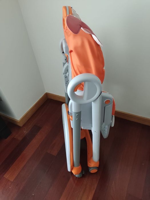 Cadeira de refeições Chico Poly 2 Starter