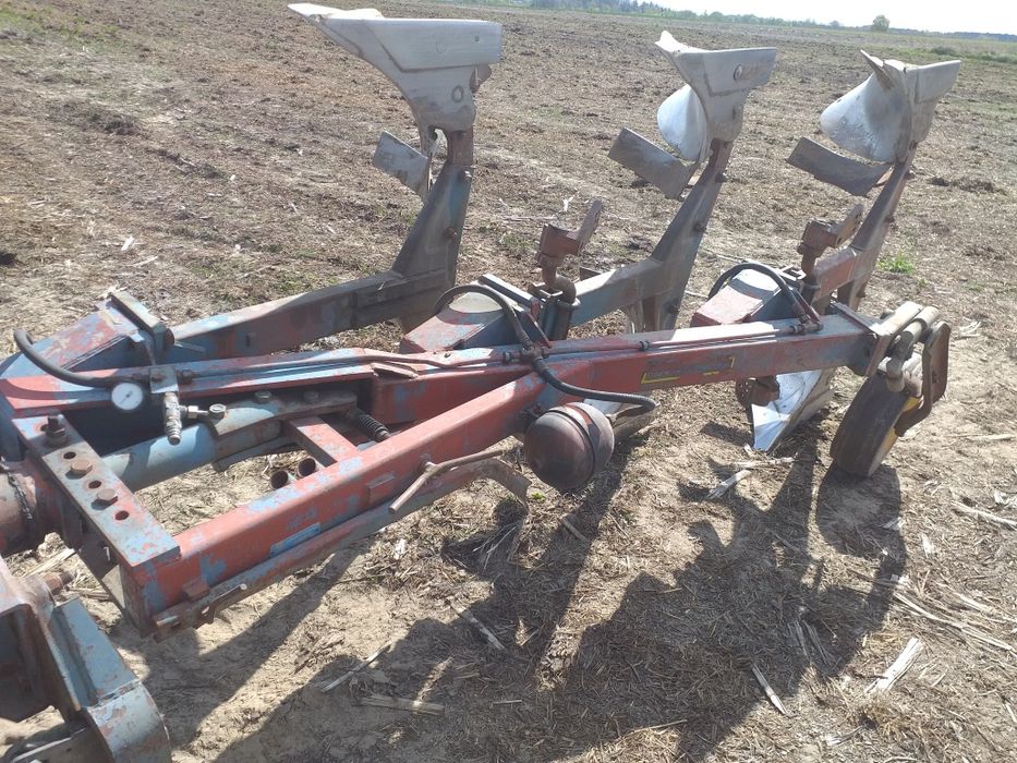 Pług overum 3 skibowe obrotowe