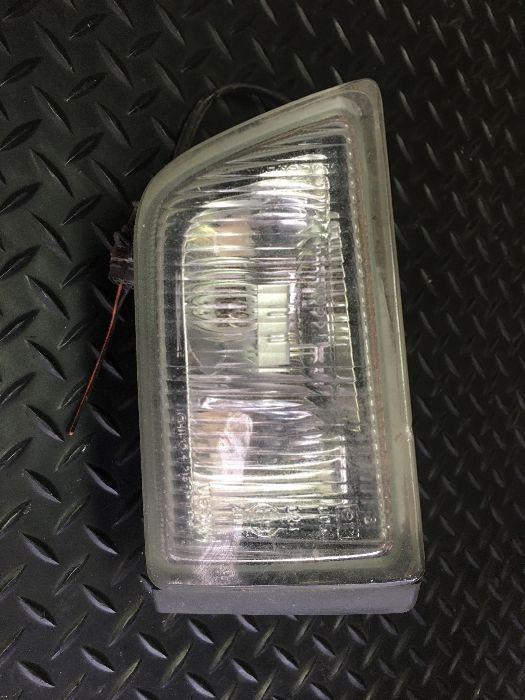 Nissan Maxima A32 - halogen prawy przód