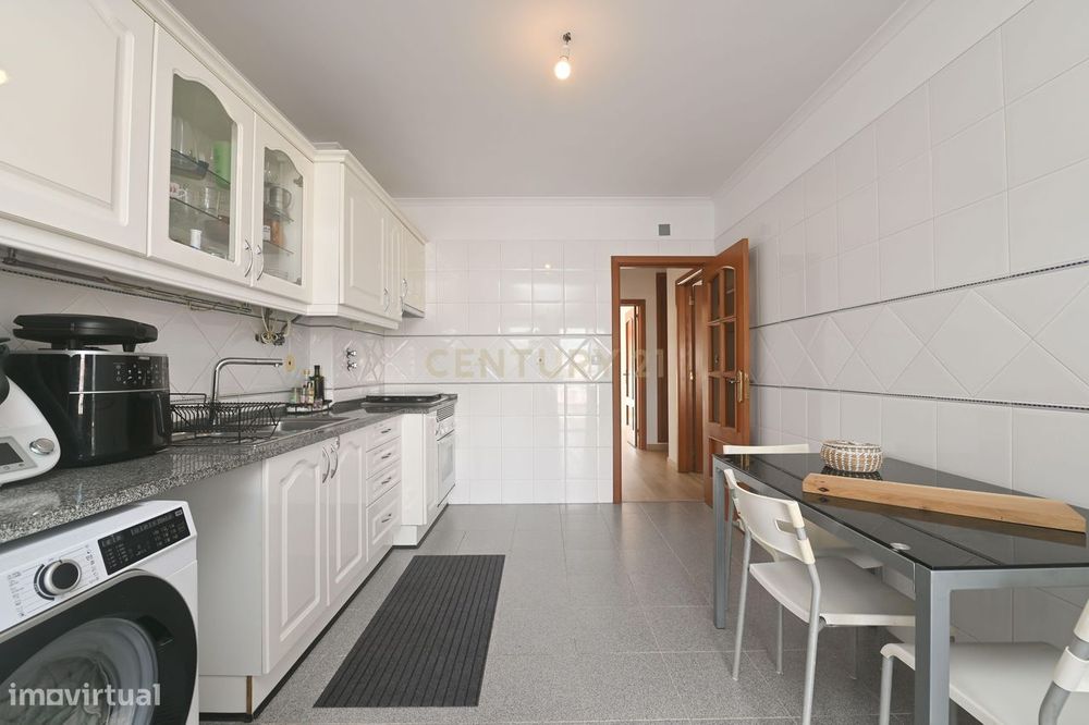 Apartamento T2 em Milharado, com terraço e parquemento