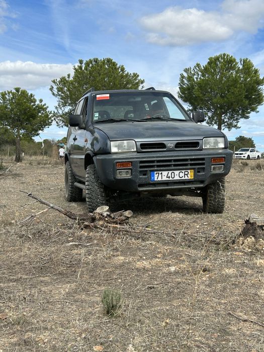 Troco nissan terrano 2