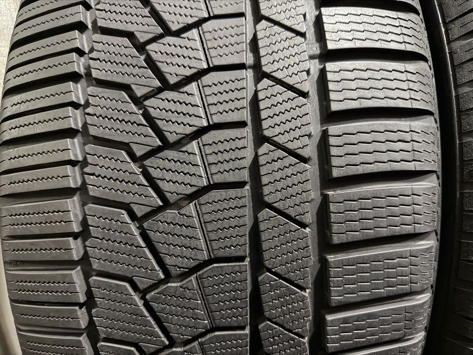295/40 r 21 Continental 4шт.