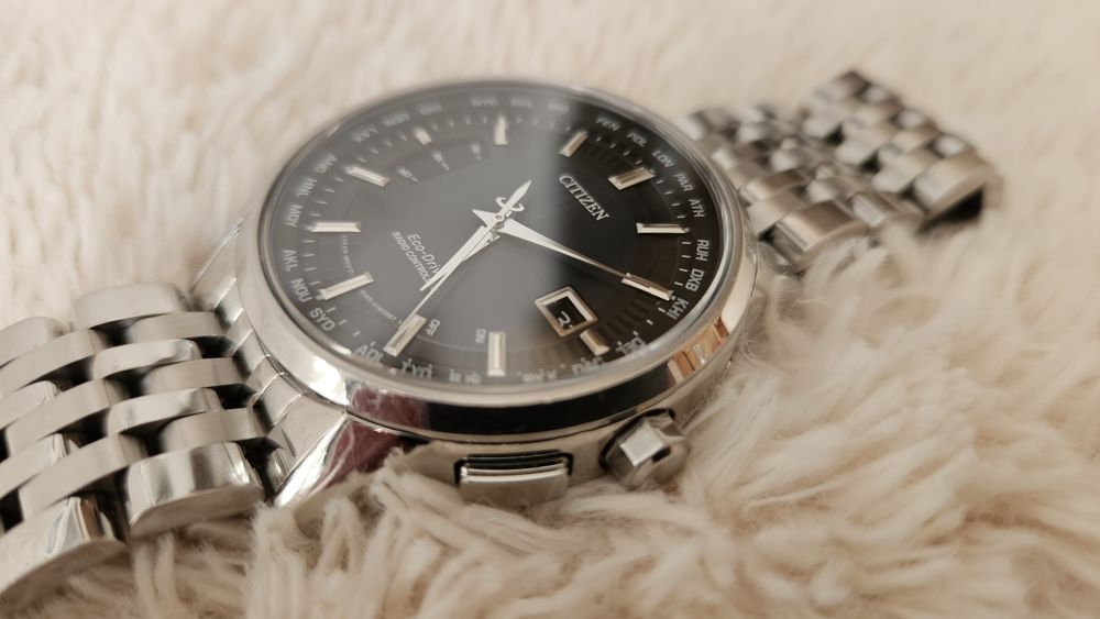 Zegarek męski CITIZEN Eco-Drive Radio Controlled CB0150-62L (3)