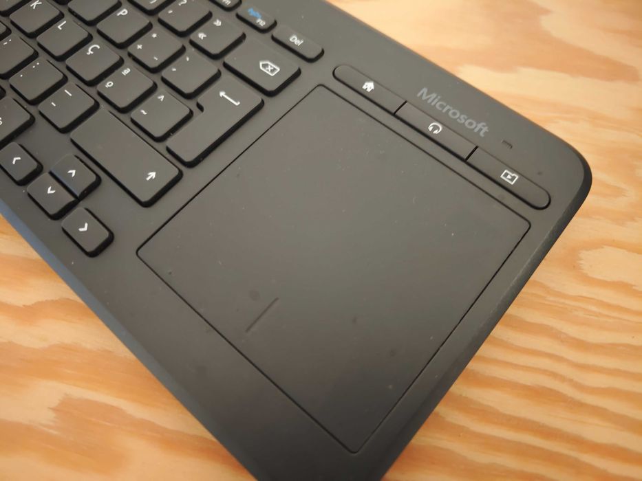 Microsoft All-in-One Media Wireless Keyboard