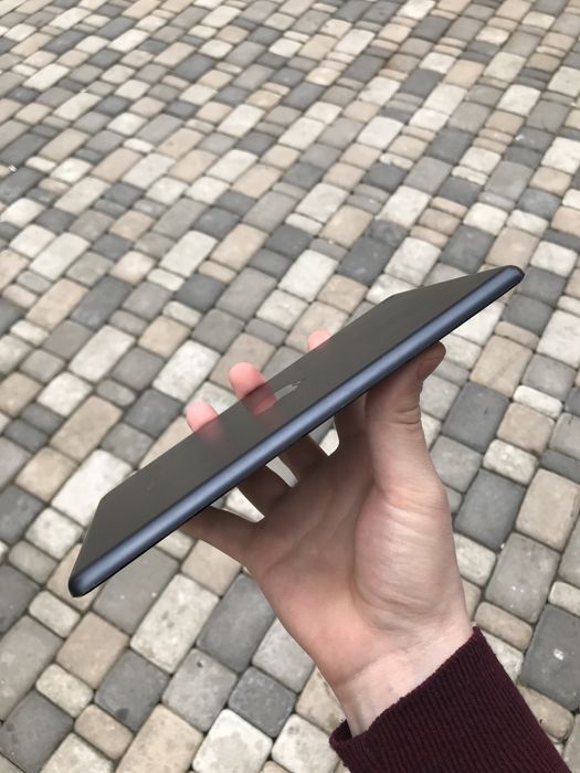 Ідеал !!! Apple iPad Mini + 16GB black комплект/оригінал/бу: 1 099 грн ...