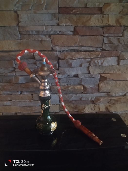 Cachimbo de água em vidro verde