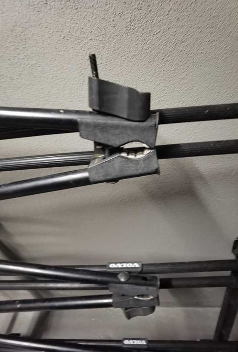 Barra Tejadilho Volvo C/ Suporte de bicicletas