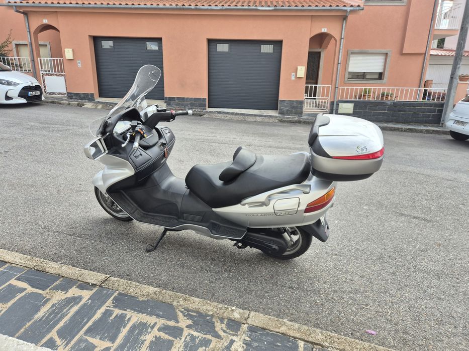 Suzuki burgman 650