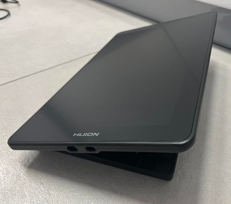 Huion Kamvas 13 - UŻYTY KILKA RAZY