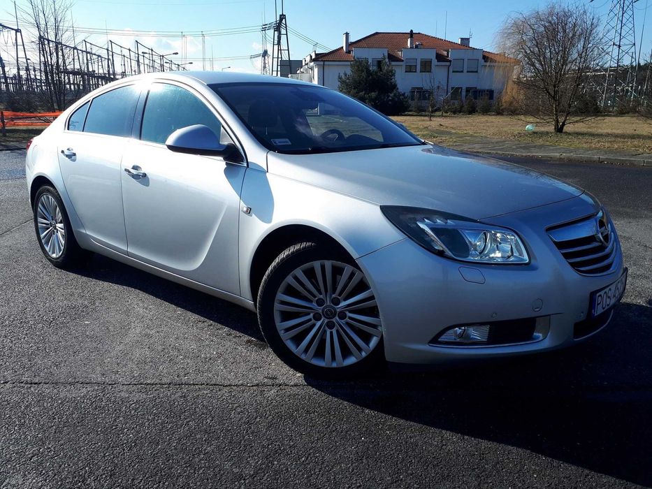 Opel Insignia 2.0 TD BiTurbo, Cosmo, 4x4 Infinity + subwoofer!