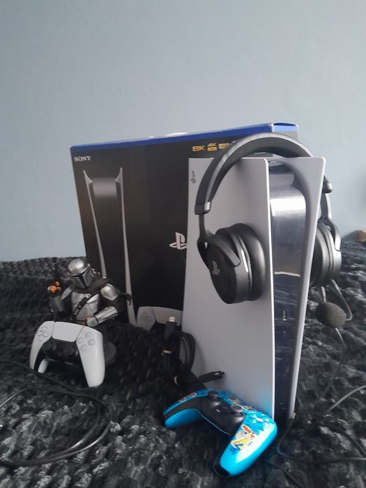 Playstation 5 Digital +dwa pady