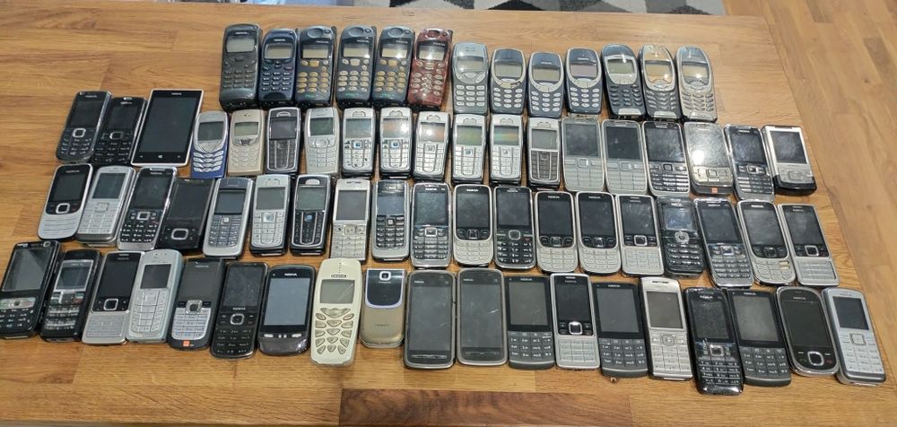 Stare telefony Tylko Zamiana