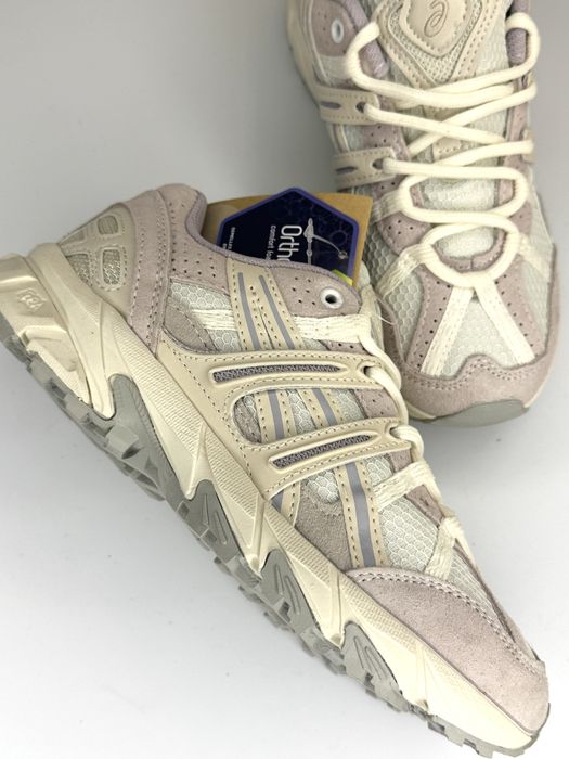 Кроссовки ASICS новые - 45,42,41 размеры есть в наличии