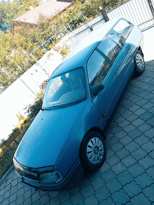 Продам  Opel Omega A ,,Caravan,,