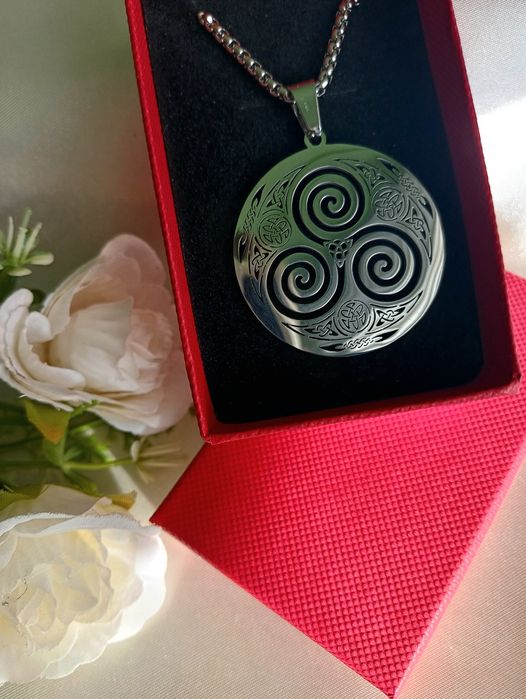 Naszyjnik Celtycki amulet - stal nierdzewna