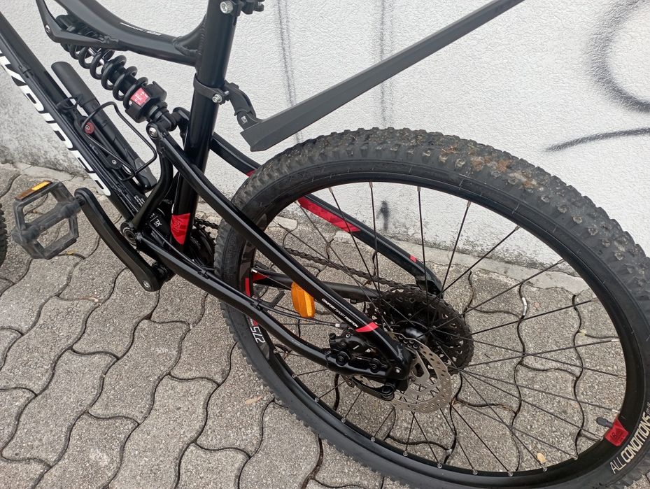 ROCKRIDER BTT ST 530 S 
Bicicleta BTT ST 530 Preto/Vermelho 27,5"