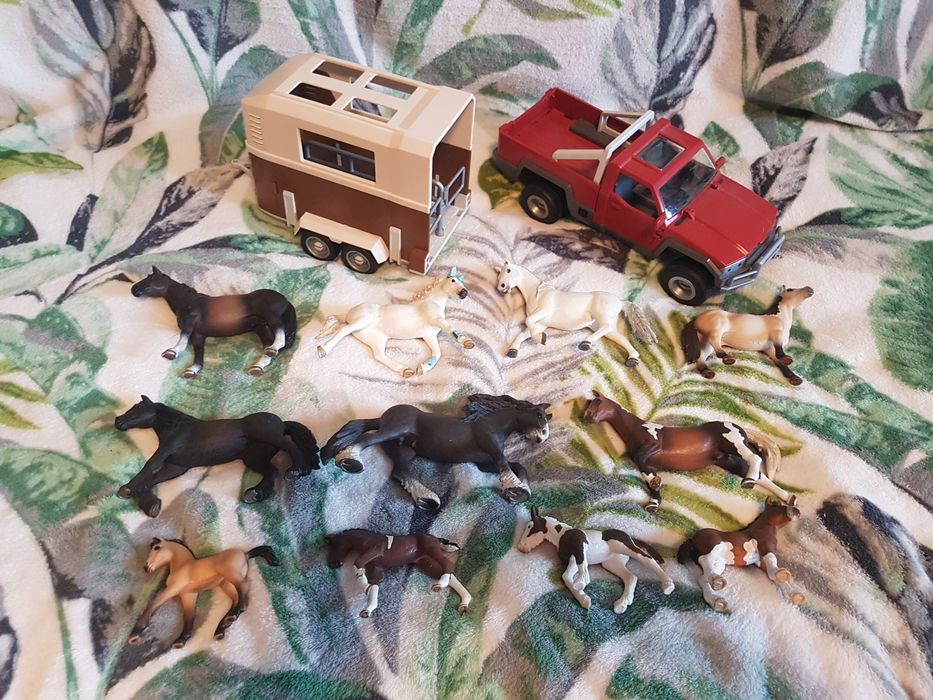 Zestaw Schleich konie koniki wycofane bez auta