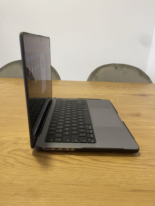 Macbook M2 Pro MAX 14” - 32Gb Ram - 1Tb