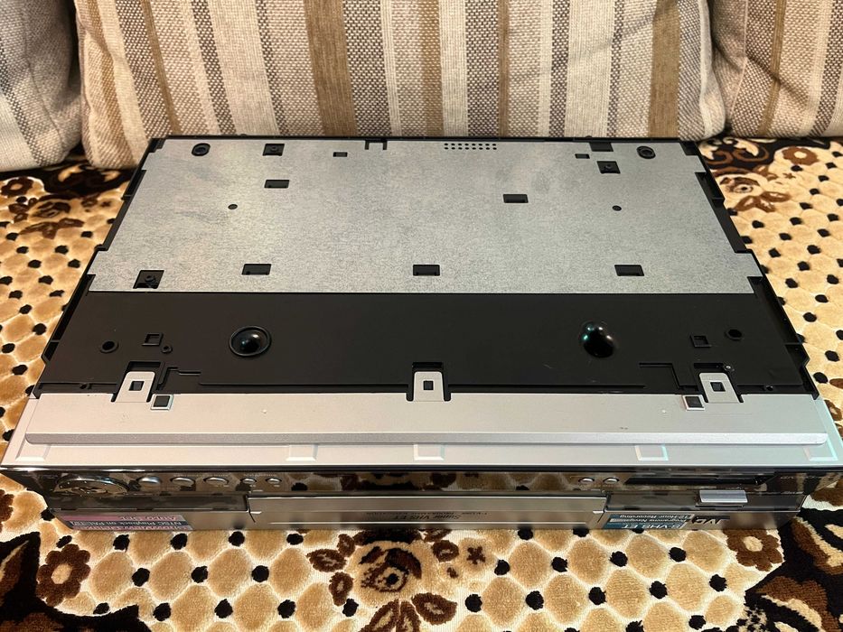 Відеомагнітофон S-VHS JVC HR-S6850 (Hi-Fi Stereo, Японія/Німеччина)