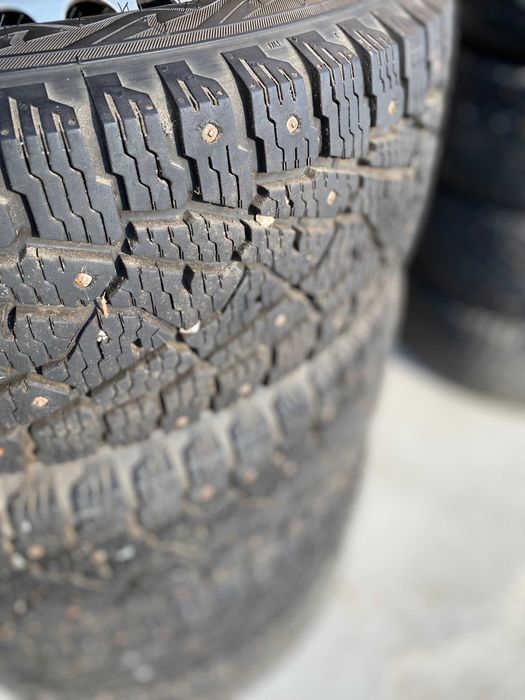 Koła zimowe felgi NOKIAN 205/65R16C VW T5