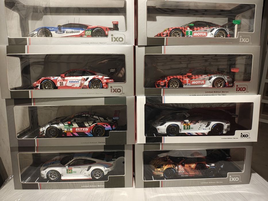 IXO 1:18 Porsche 911 RSR