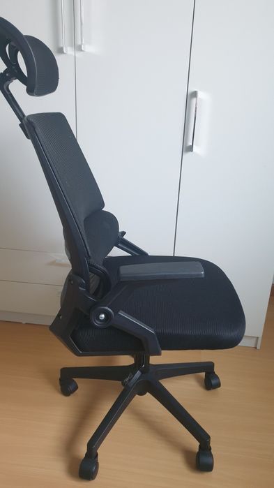 Cadeira de escritório ergonómica