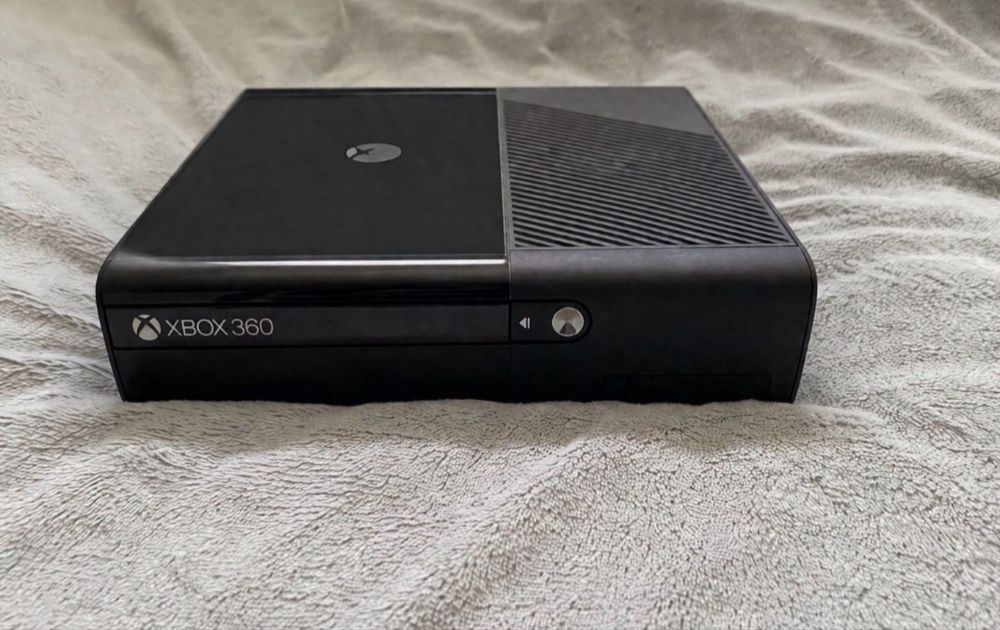 Konsola Xbox 360 E Xbox360 X360 Super Slim