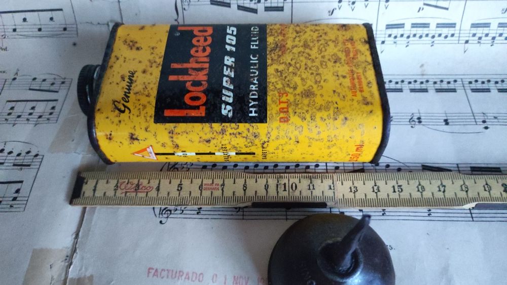 Almotolias Antigas - Latas de Óleo Vintage