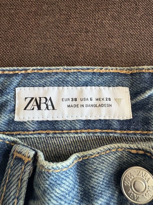 Джинси  Zara  38 розмір