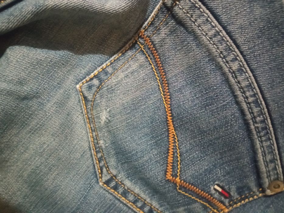 Jeansy damskie Tommy Hilfiger 32/30