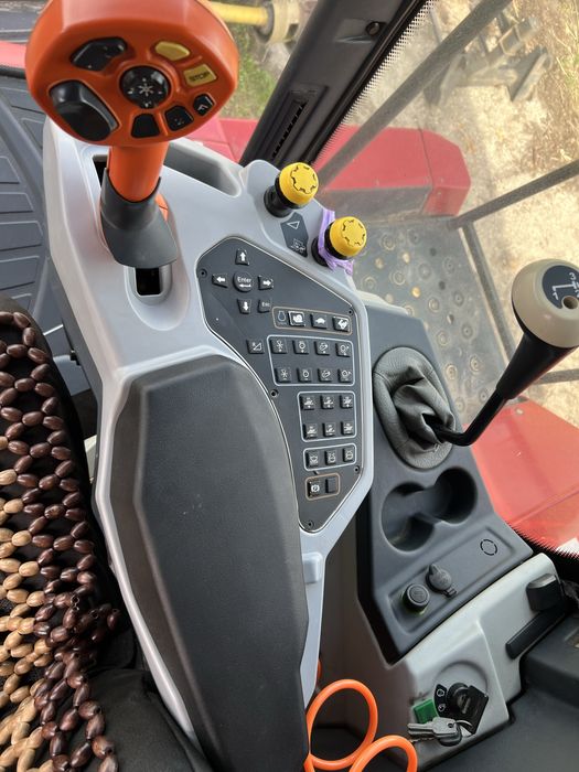 Versatile Acros 595 plus