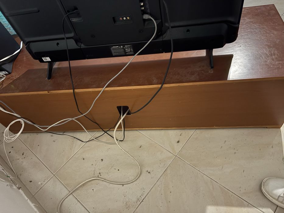 Movel de televisão em cerejeira