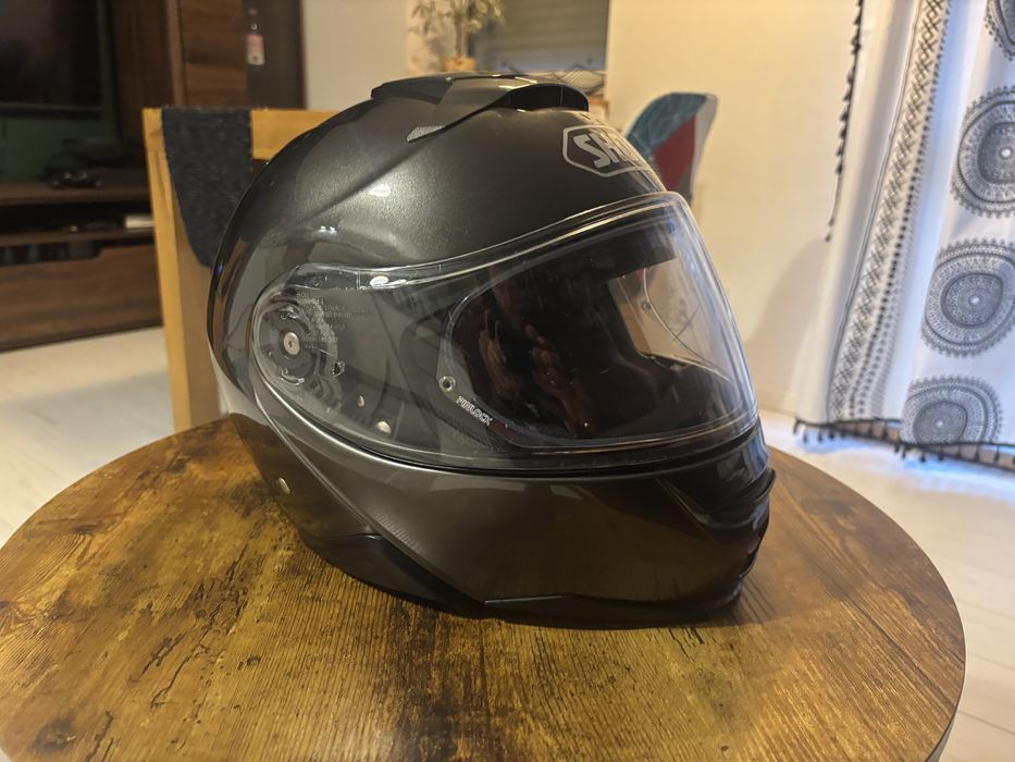 Kask motocyklowy Shoei Neotec II z Sena SRL