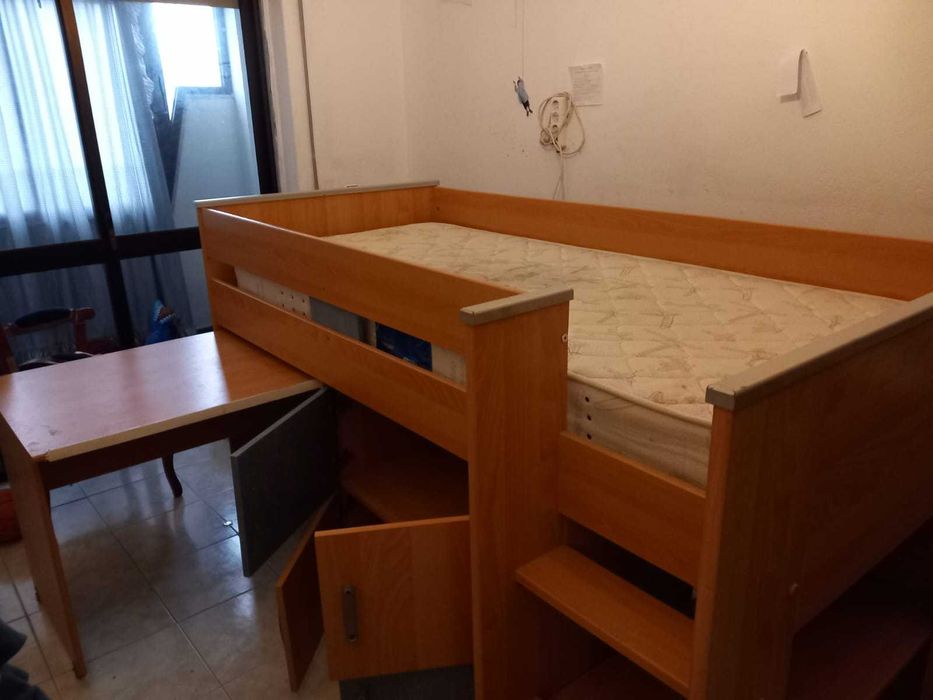 Vendo cama beliche s/colchão