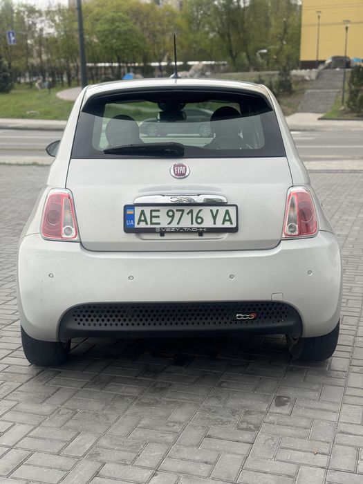 В продаже Fiat 500e