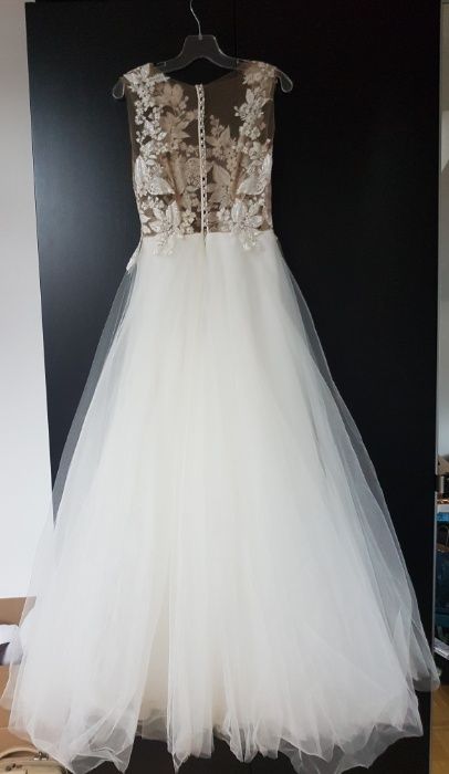 Suknia ślubna AGNIESZKA ŚWIATŁY - BELLA rozmiar 36