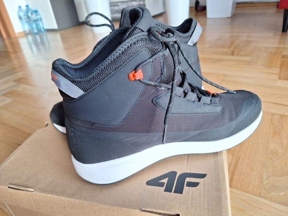 Buty zimowe 4f czarne 42
