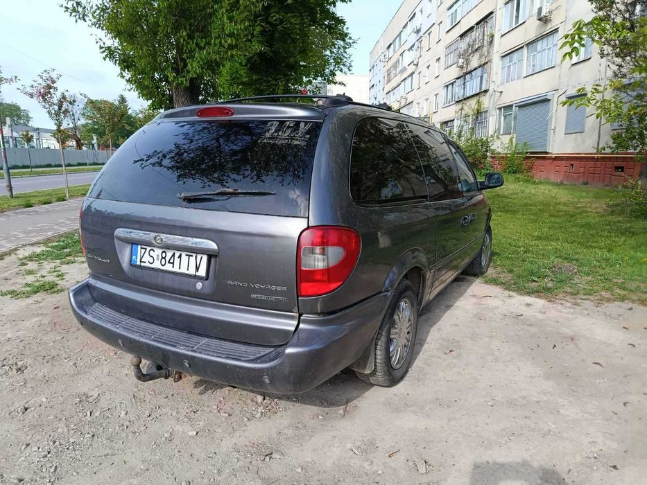 Chrysler Grand Voyager 2004 2,8AT. Добрий стан.