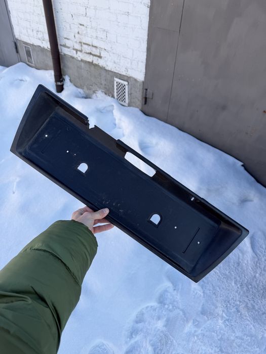 BMW E30 задня накладка бленда