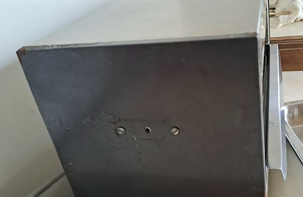 Torradeira gratinador forno, com tabuleiro 
A funcionar perfeitamente